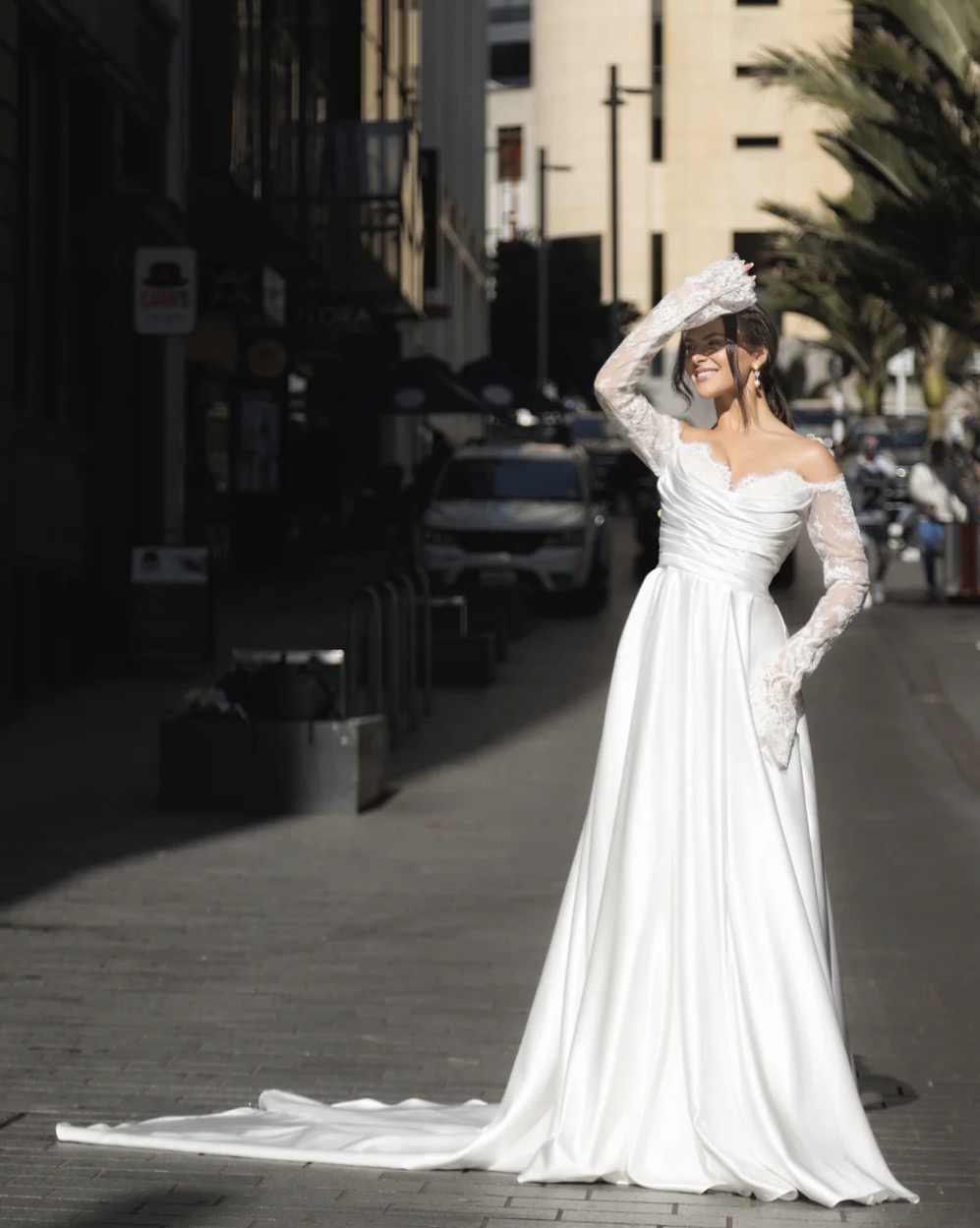 Jasmine wedding dress detail