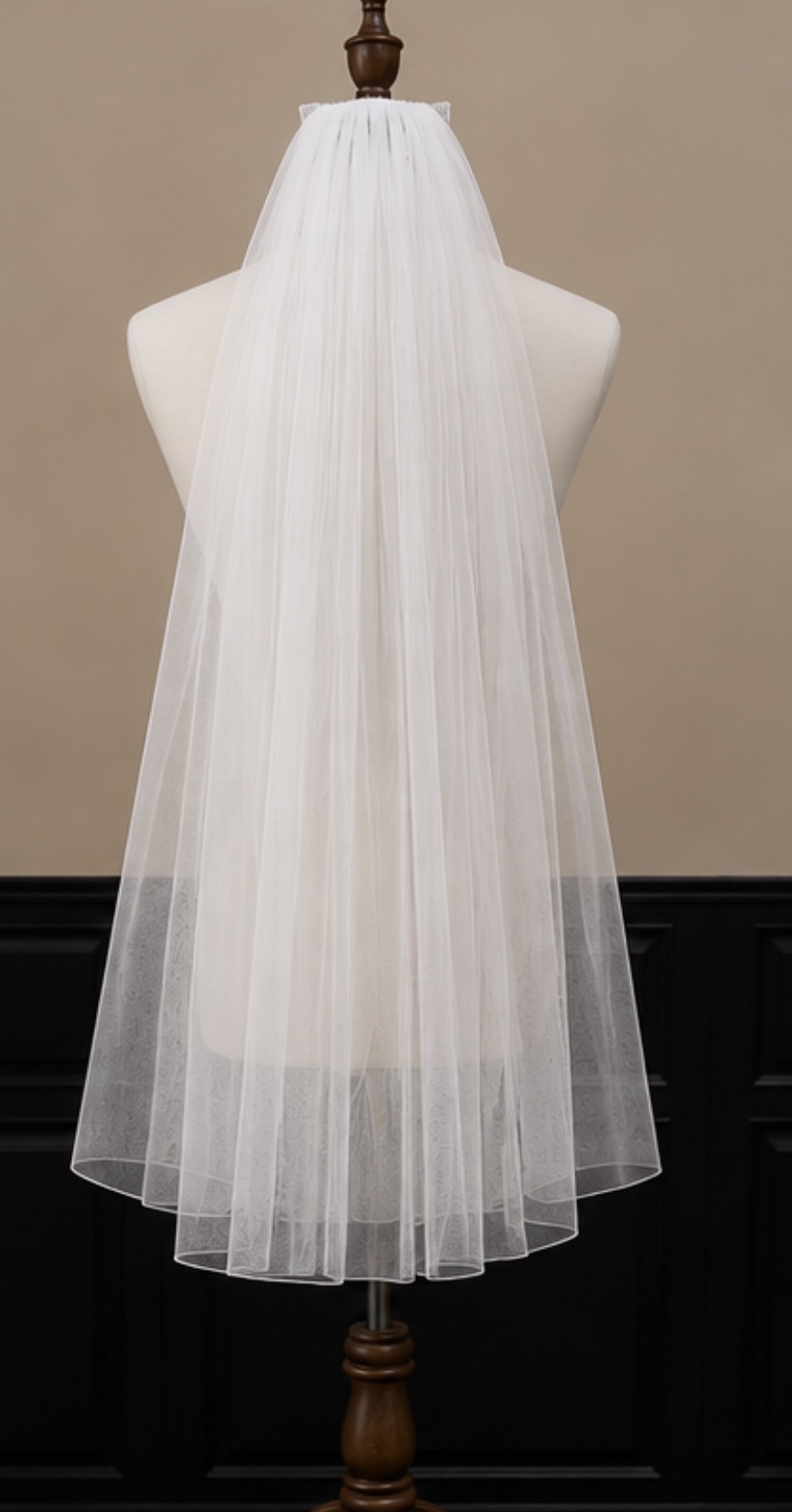 Skye wedding veil detail